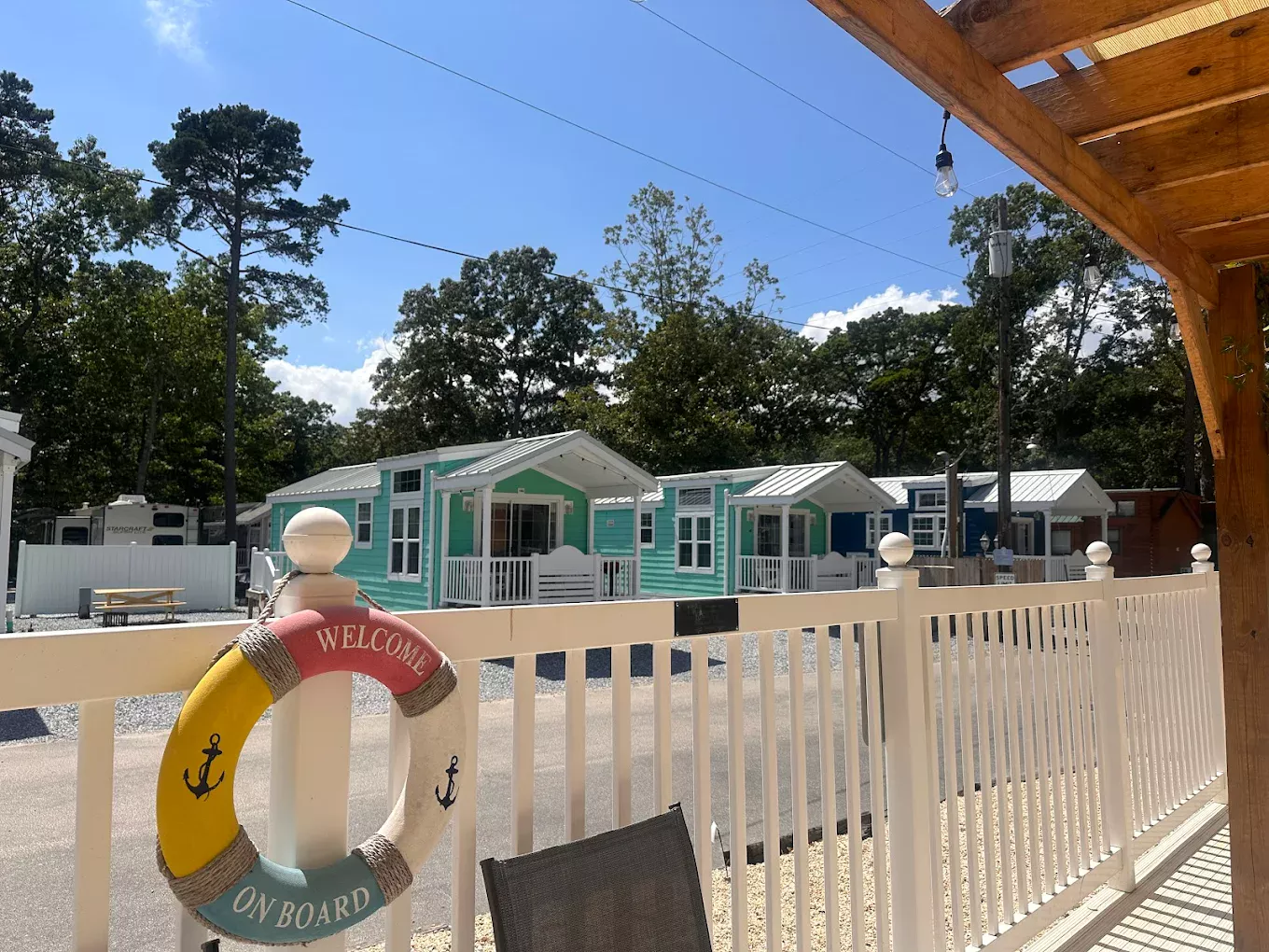 community mini golf course, vacation, park, basketball and pickleball courts, retreat, AssetImage